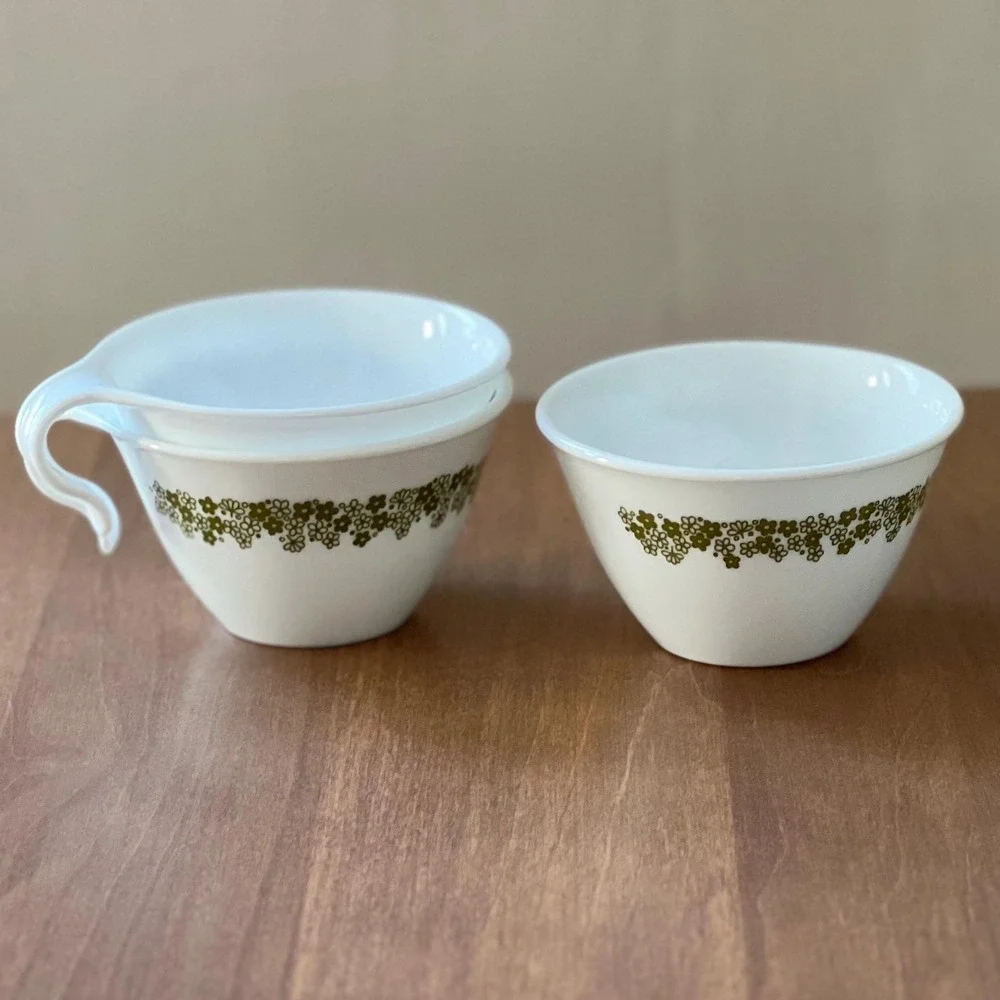 Vintage Corelle Spring Blossom Crazy Daisy Hook-Handle‎ Coffee Cups & Sugar Bowl